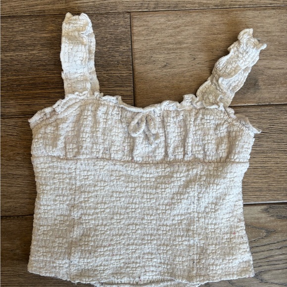 Art Class Cream Ruffled Cropped Top 4/5 - Picture 3 of 5